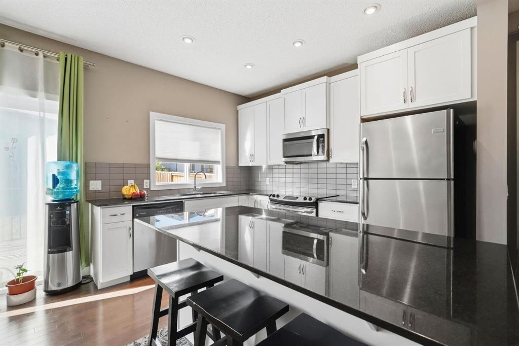 98 Panton Way Nw, Calgary, AB - Indoor Photo Showing Kitchen With Stainless Steel Kitchen With Upgraded Kitchen
