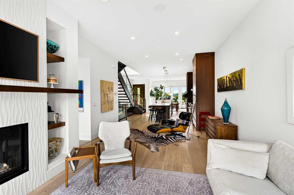 3936 1A Street Sw, Calgary, AB - Indoor Photo Showing Living Room With Fireplace