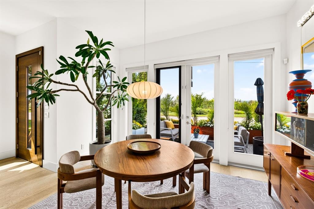 3936 1A Street Sw, Calgary, AB - Indoor Photo Showing Dining Room