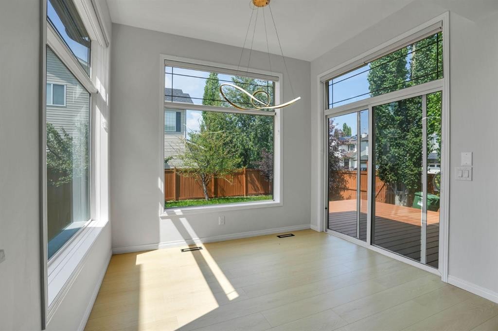 191 Cranwell Crescent Se, Calgary, AB - Photo Showing Other Room