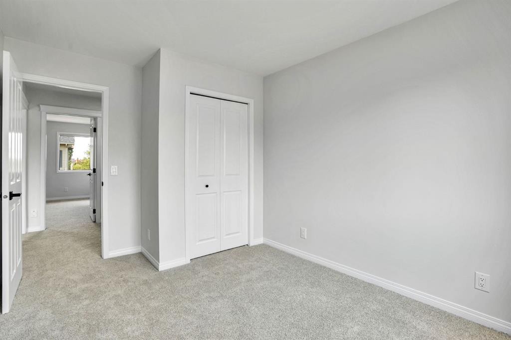 191 Cranwell Crescent Se, Calgary, AB - Indoor Photo Showing Other Room