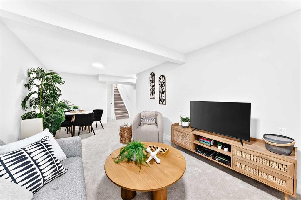 145 Sunvale Crescent Se, Calgary, AB - Indoor Photo Showing Living Room