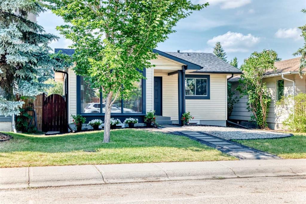 145 Sunvale Crescent Se, Calgary, AB - Outdoor