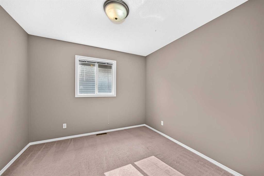 163 Valley Crest Close Nw, Calgary, AB - Indoor Photo Showing Other Room