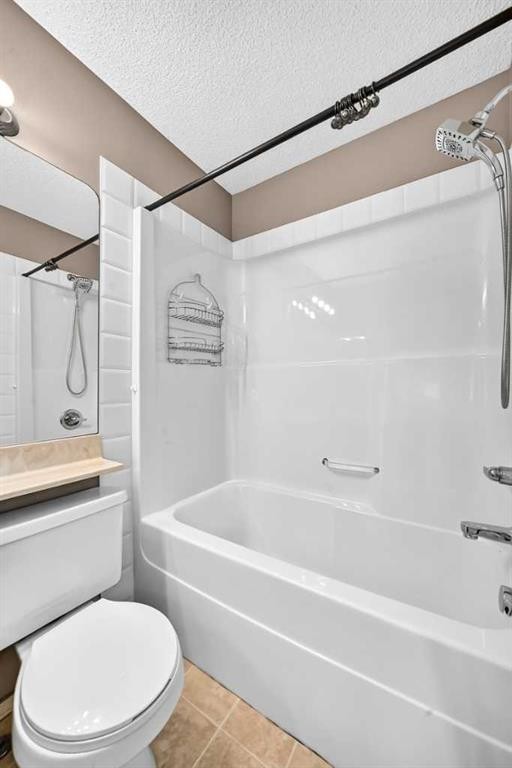 163 Valley Crest Close Nw, Calgary, AB - Indoor Photo Showing Bathroom