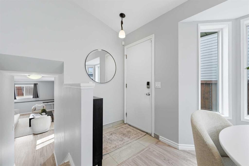 96 Rivercrest Crescent Se, Calgary, AB - Indoor Photo Showing Other Room