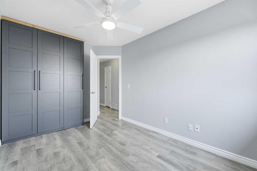 96 Rivercrest Crescent Se, Calgary, AB - Indoor Photo Showing Other Room