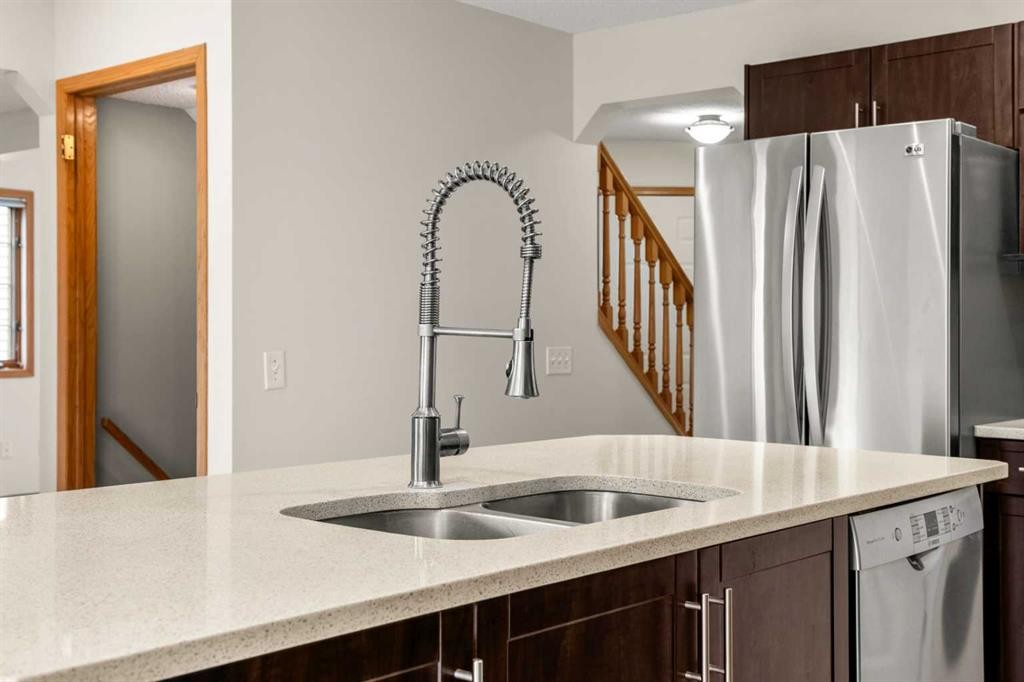 115 Macewan Park Circle, Calgary, AB - Indoor Photo Showing Kitchen With Double Sink