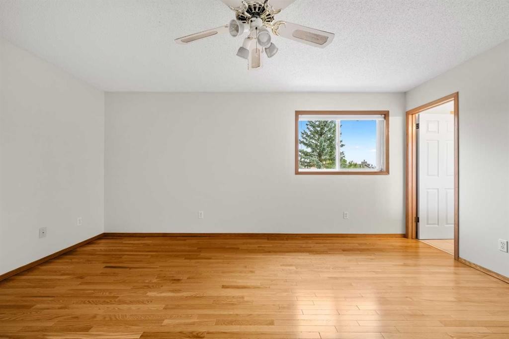 115 Macewan Park Circle, Calgary, AB - Indoor Photo Showing Other Room