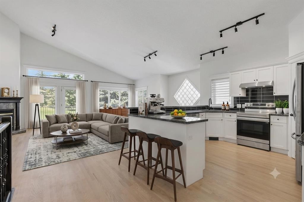 694 Panorama Hills Drive Nw, Calgary, AB - Indoor Photo Showing Kitchen With Upgraded Kitchen