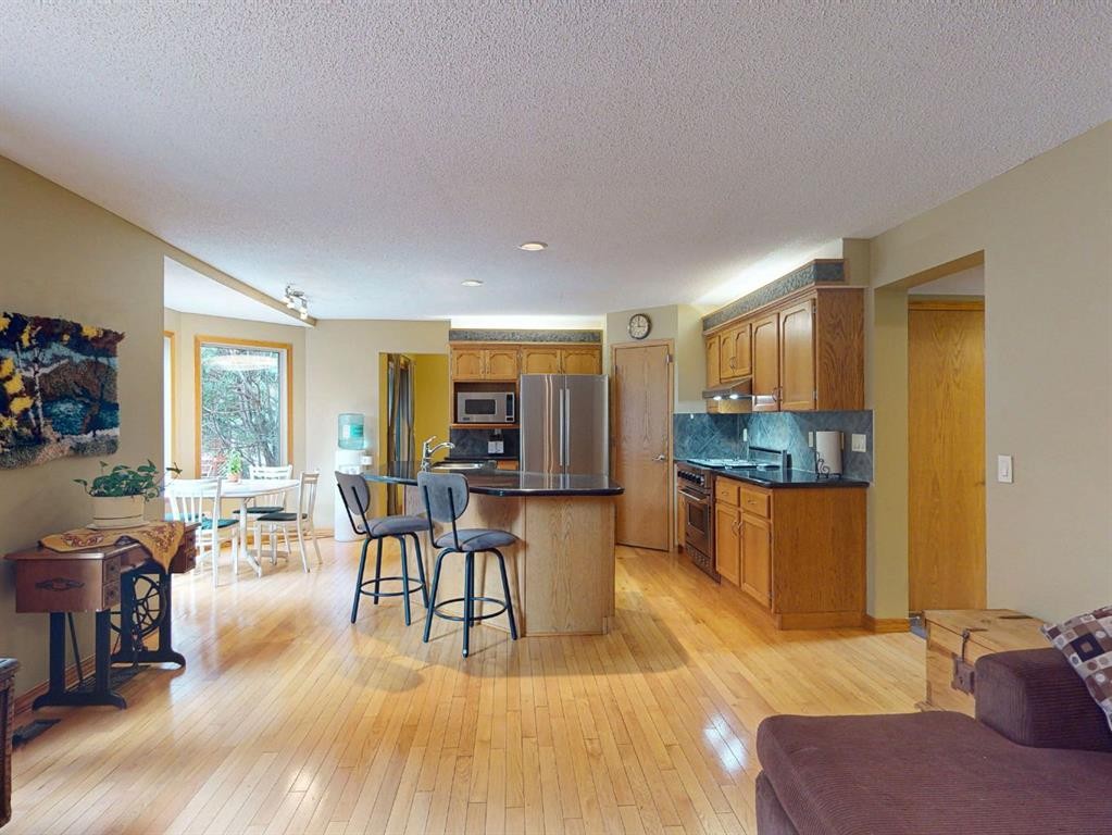 55 Hampshire Grove Nw, Calgary, AB - Indoor