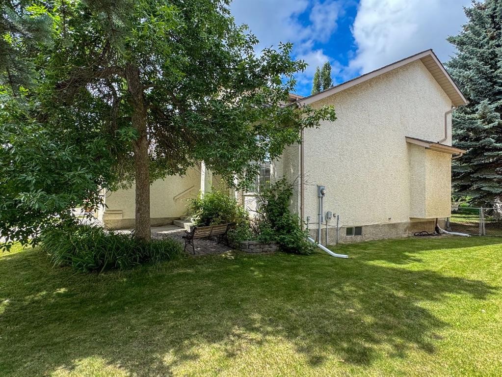 55 Hampshire Grove Nw, Calgary, AB - Outdoor