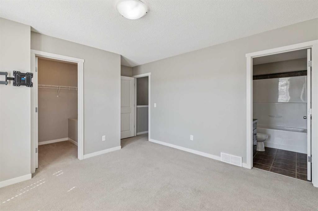 409 Copperpond Landing Se, Calgary, AB - Indoor