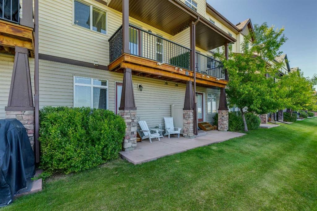 409 Copperpond Landing Se, Calgary, AB - Outdoor