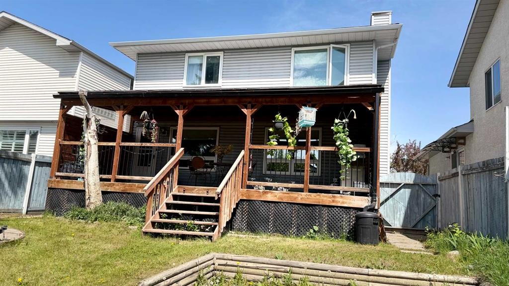 49 Applewood Court Se, Calgary, AB - Outdoor With Deck Patio Veranda
