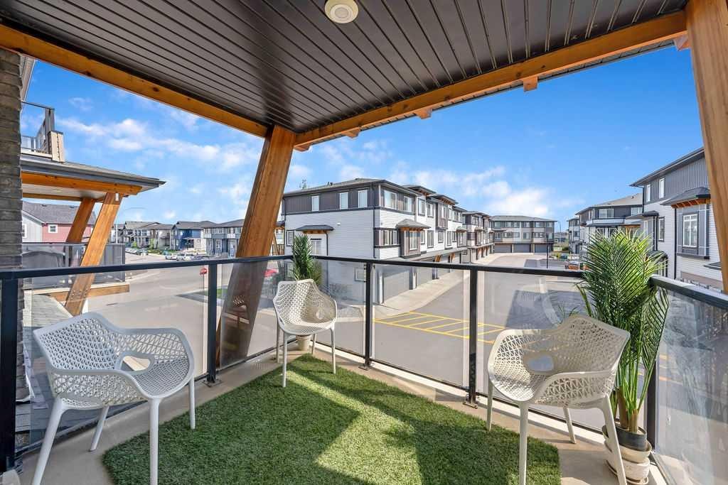116 Savanna Walk Ne, Calgary, AB - Outdoor With Exterior