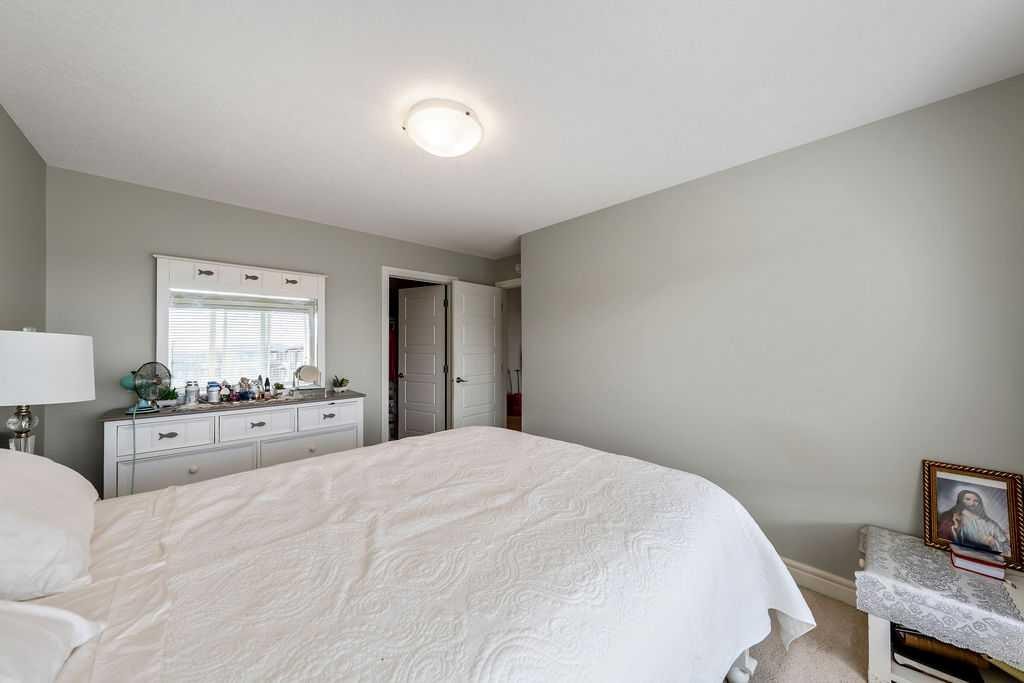 116 Savanna Walk Ne, Calgary, AB - Indoor Photo Showing Bedroom