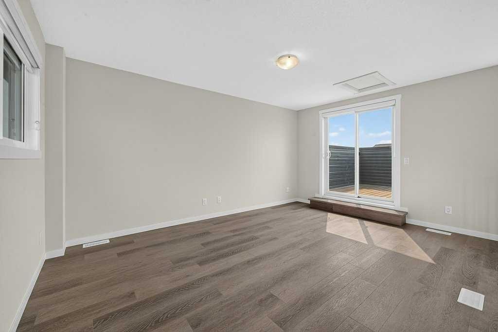 709-474 Seton Circle Se, Calgary, AB - Indoor Photo Showing Other Room