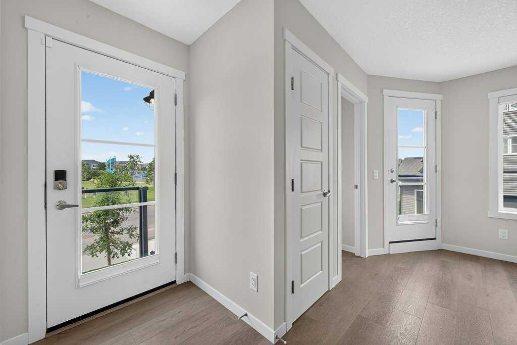 709-474 Seton Circle Se, Calgary, AB - Indoor Photo Showing Other Room