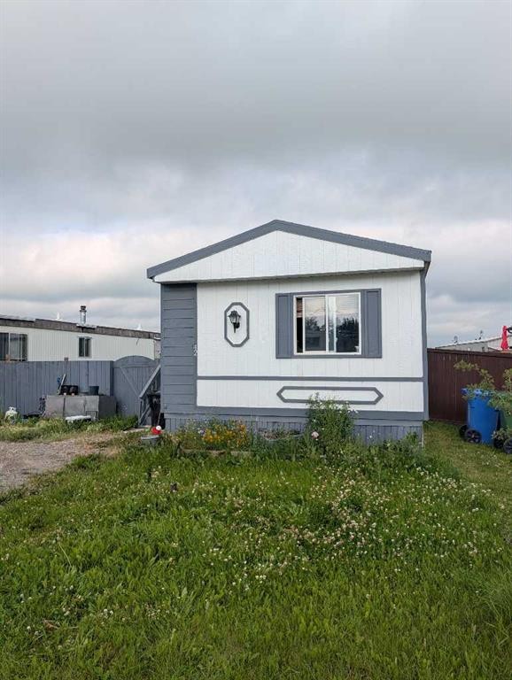 42-110 Highway 22, Cremona, AB
