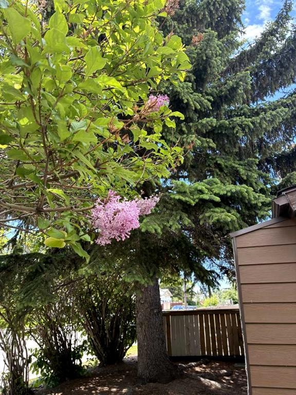 334-5404 10 Avenue Se, Calgary, AB - Outdoor
