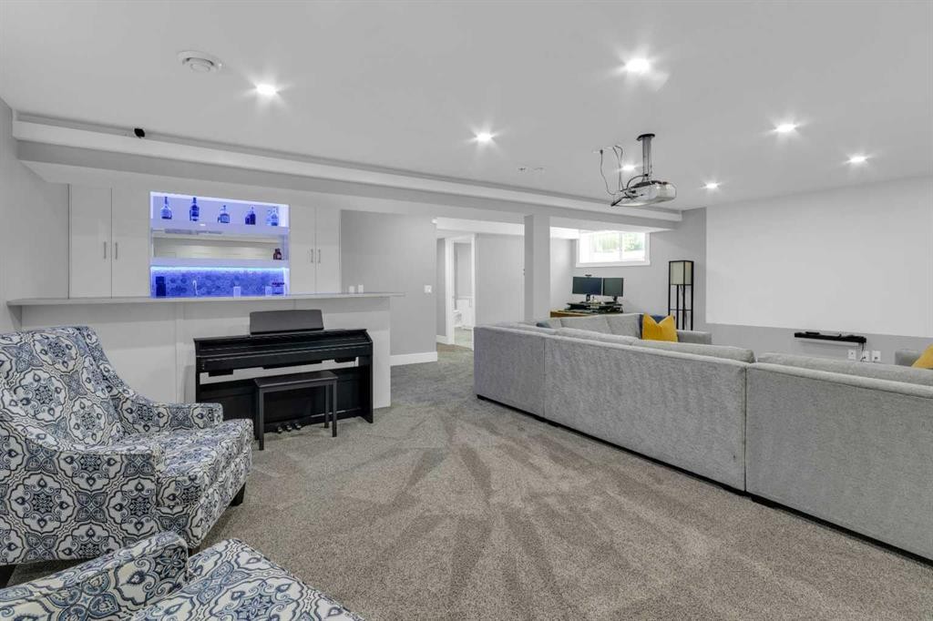 286 Nolan Hill Boulevard Nw, Calgary, AB - Indoor