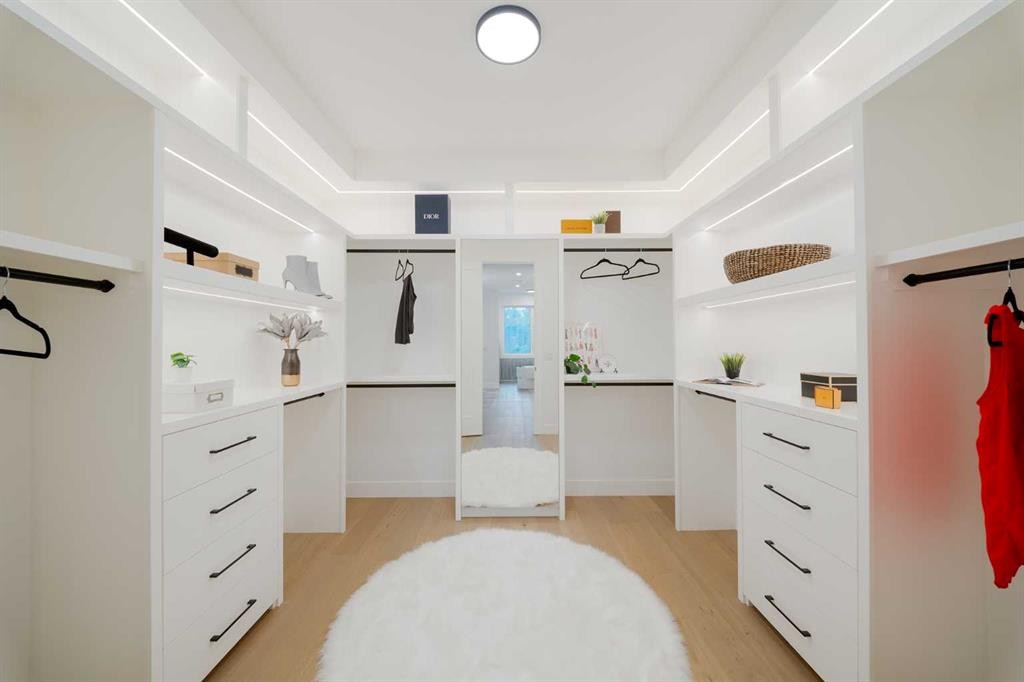 2207 Victoria Crescent Nw, Calgary, AB - Indoor