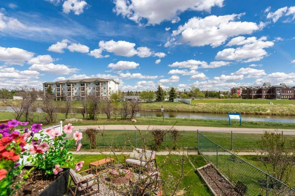 202 Willowbrook Close Nw, Airdrie, AB - Outdoor With View