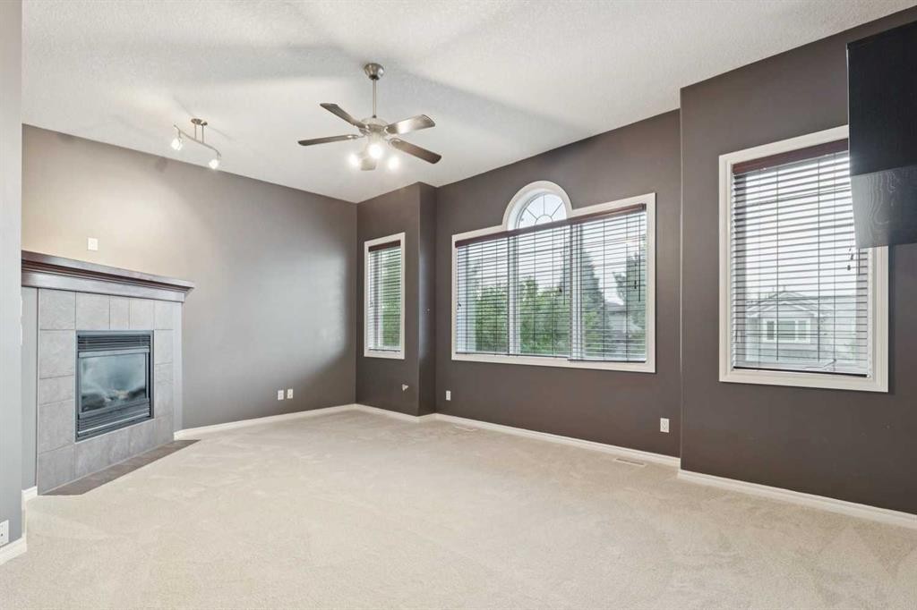 763 Cimarron Close, Okotoks, AB