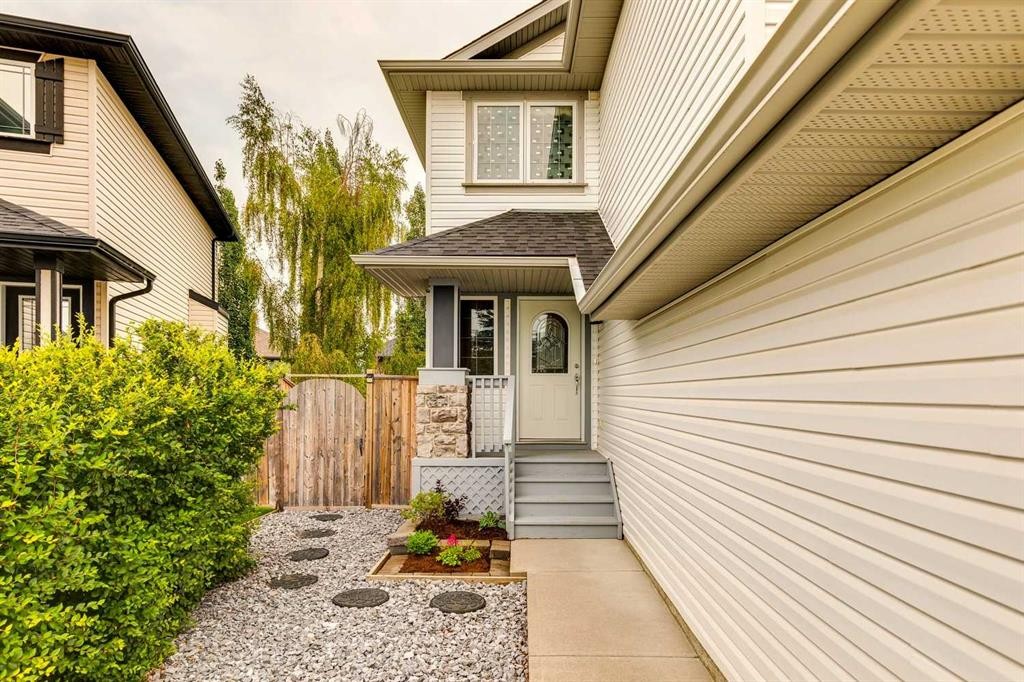 763 Cimarron Close, Okotoks, AB