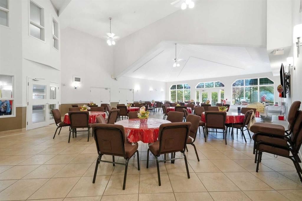 2144-48 Inverness Gate Se, Calgary, AB - Indoor Photo Showing Dining Room