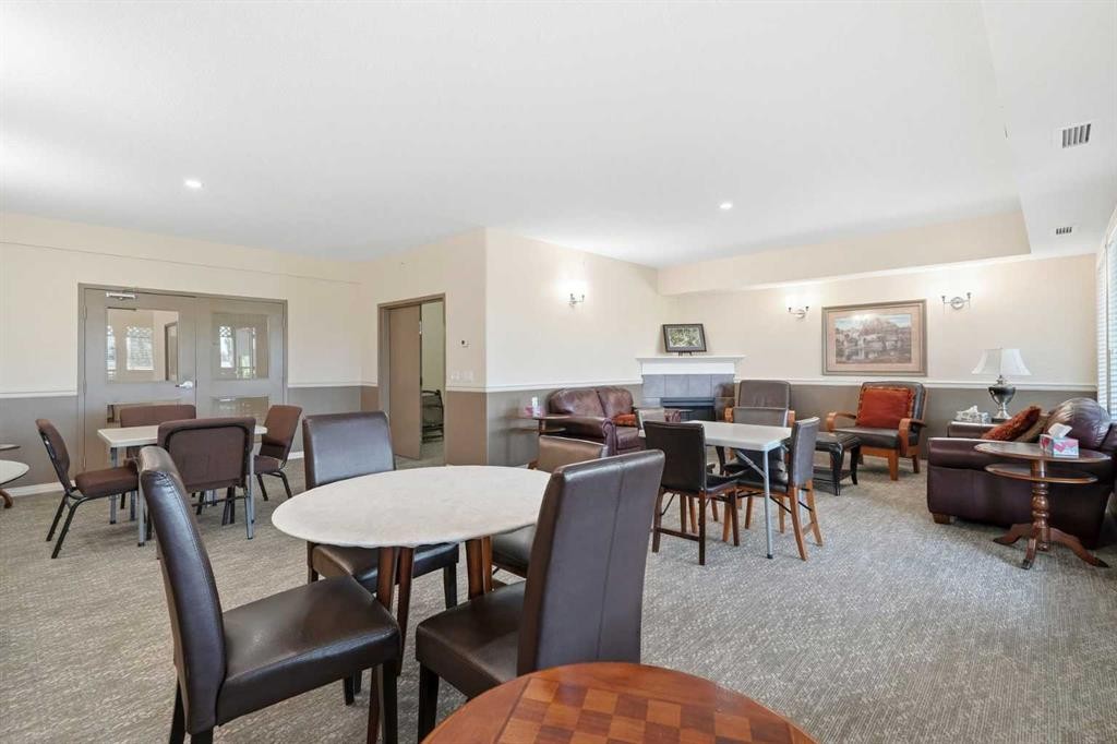 2144-48 Inverness Gate Se, Calgary, AB - Indoor Photo Showing Dining Room
