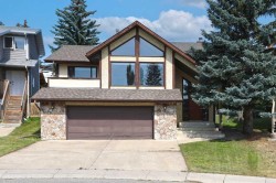 52 Edgeland Road NWCalgary, AB T3A 2Y4