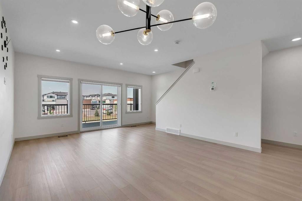414 Corner Meadows Square Ne, Calgary, AB - Indoor