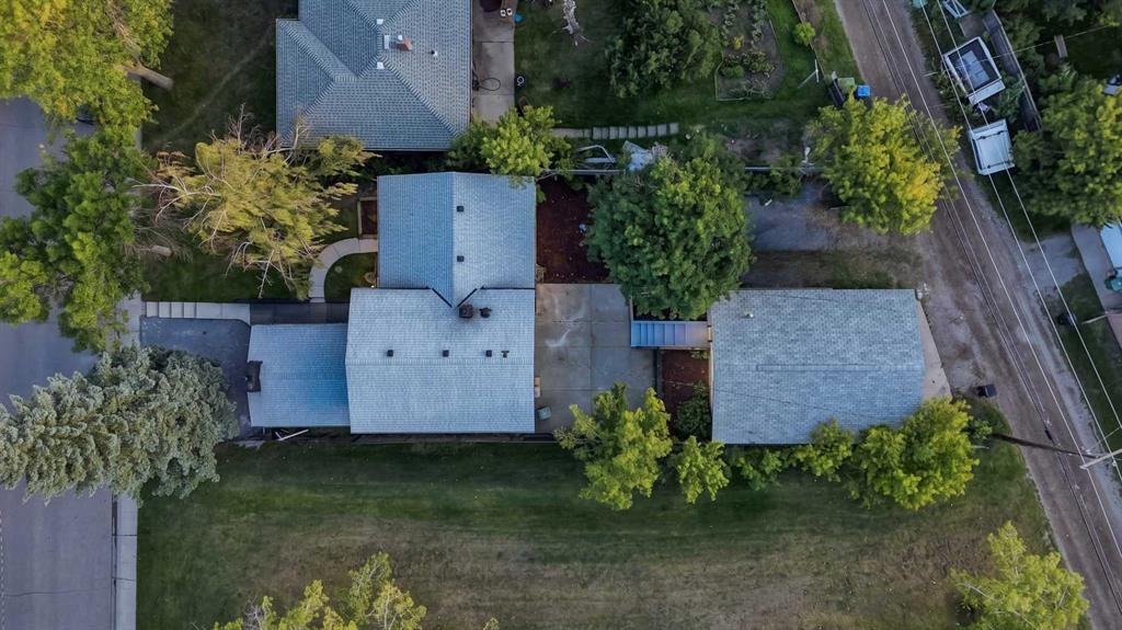 67 Flavelle Road Se, Calgary, AB