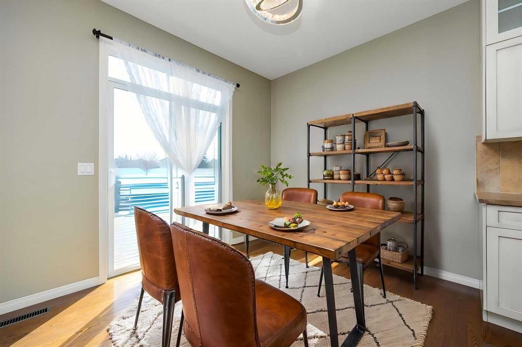 462 Williamstown Green Nw, Airdrie, AB - Indoor Photo Showing Dining Room