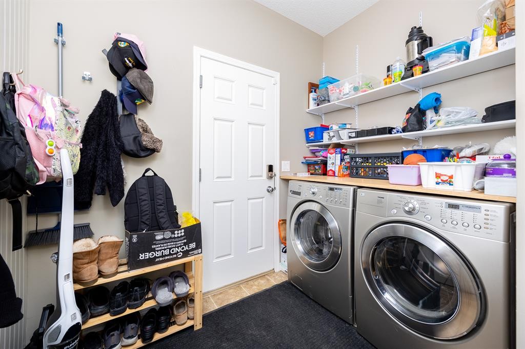462 Williamstown Green Nw, Airdrie, AB - Indoor Photo Showing Laundry Room