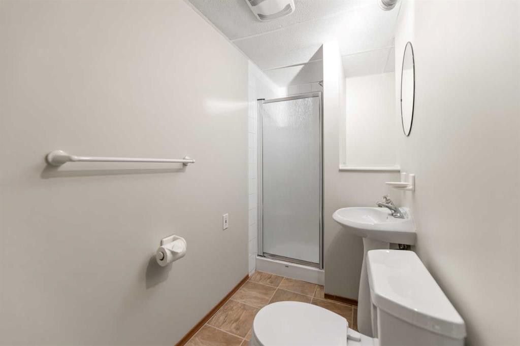 14695 Deer Ridge Drive Se, Calgary, AB - Indoor Photo Showing Bathroom