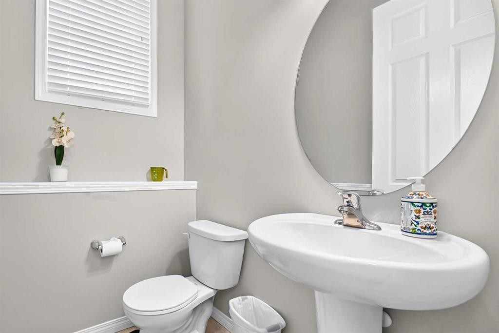 247 Cityscape Way Ne, Calgary, AB - Indoor Photo Showing Bathroom