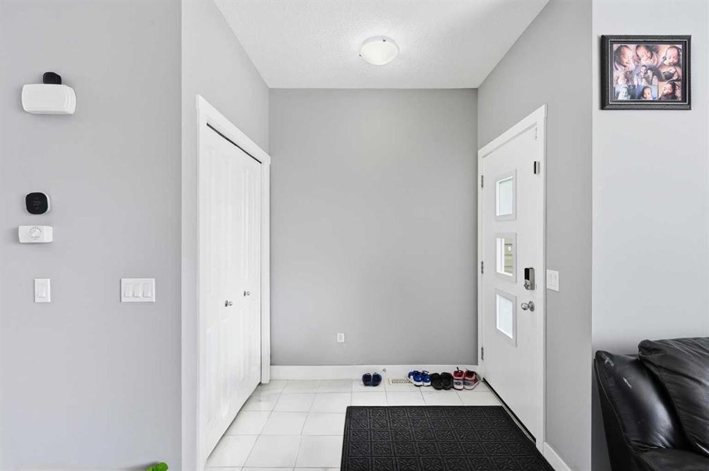1636 Cornerstone Boulevard Ne, Calgary, AB - Indoor Photo Showing Other Room