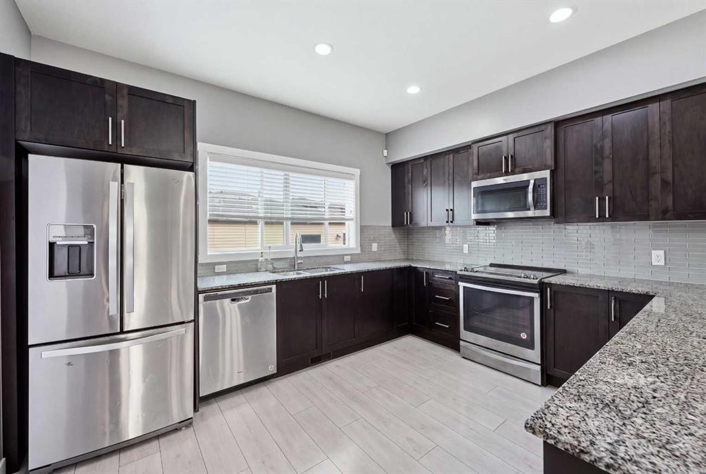1636 Cornerstone Boulevard Ne, Calgary, AB - Indoor Photo Showing Kitchen With Upgraded Kitchen