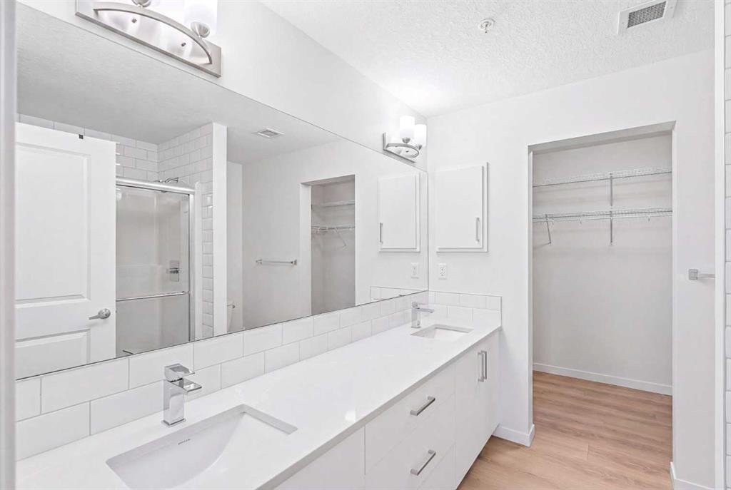 3108-20295 Seton Way Se, Calgary, AB - Indoor Photo Showing Bathroom