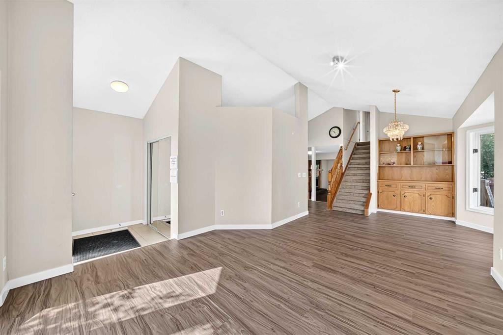 37 Martingrove Way Ne, Calgary, AB - Indoor Photo Showing Other Room