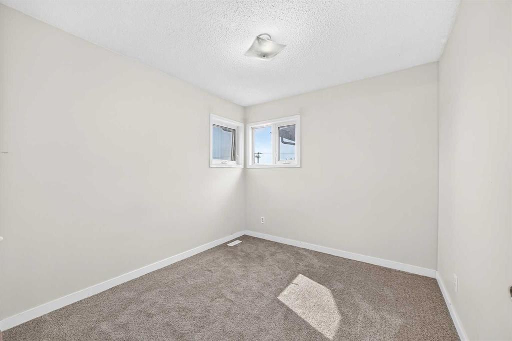 37 Martingrove Way Ne, Calgary, AB - Indoor Photo Showing Other Room
