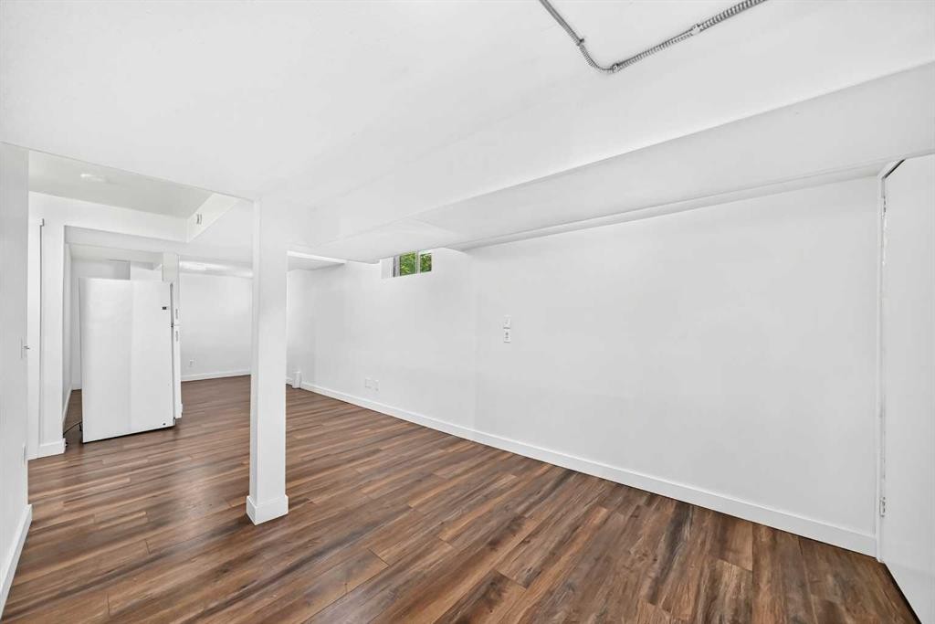 37 Martingrove Way Ne, Calgary, AB - Indoor Photo Showing Other Room