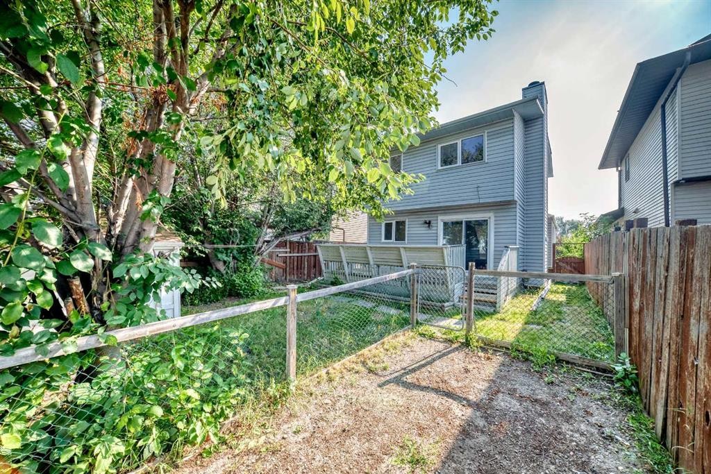 37 Martingrove Way Ne, Calgary, AB - Outdoor