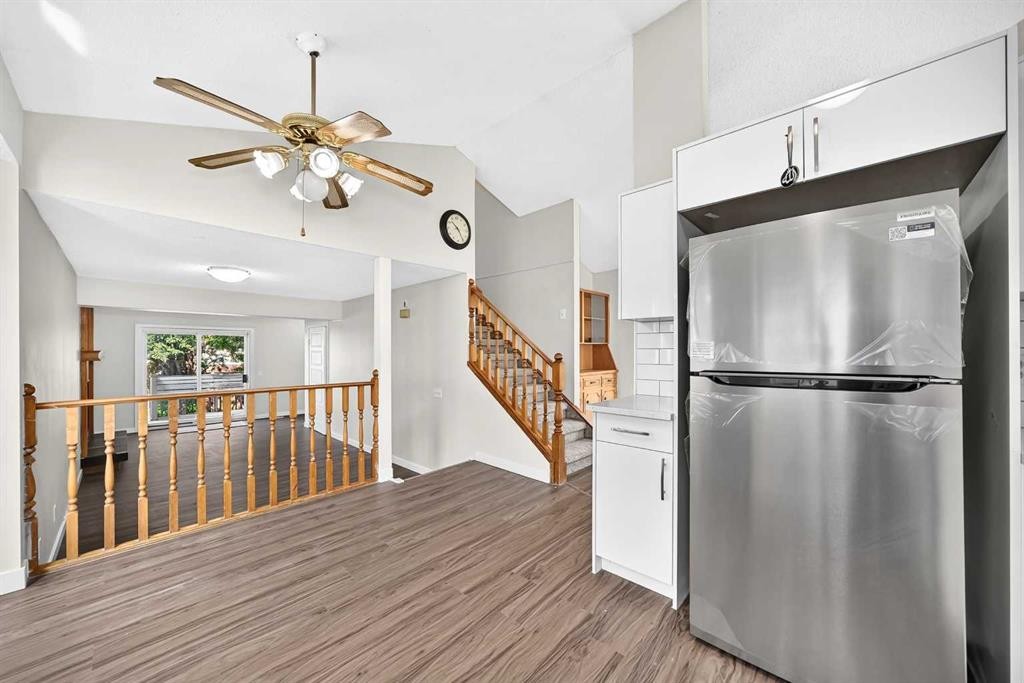 37 Martingrove Way Ne, Calgary, AB - Indoor