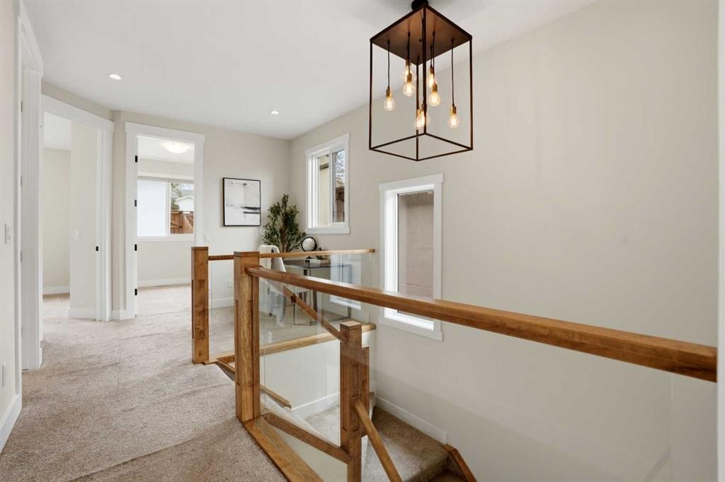 3817 Centre A Street Ne, Calgary, AB - Indoor Photo Showing Other Room