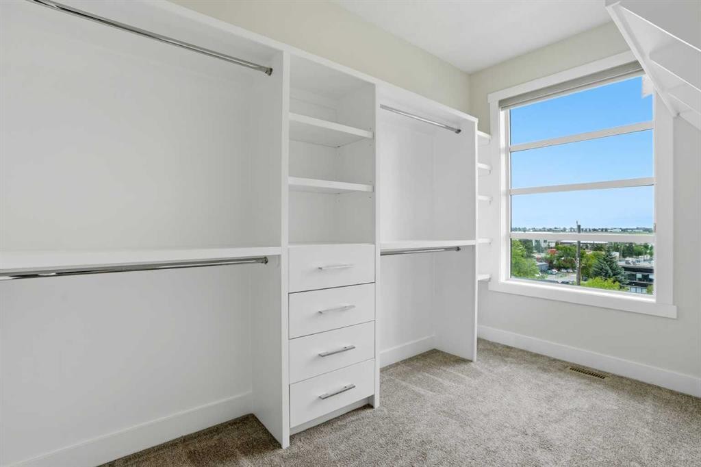 3817 Centre A Street Ne, Calgary, AB - Indoor