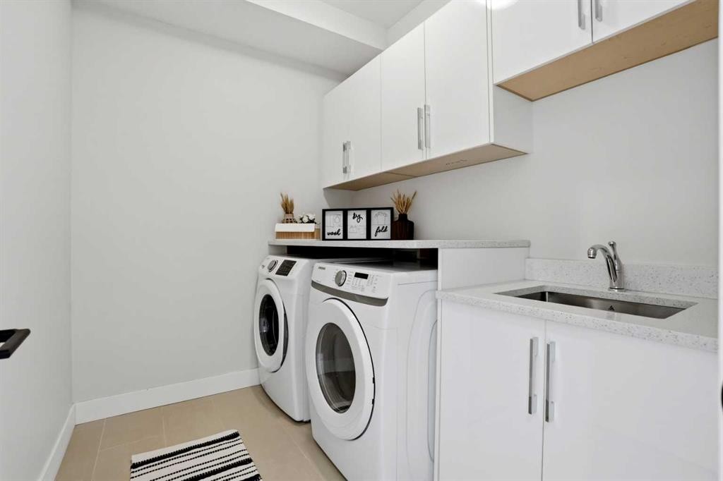 3817 Centre A Street Ne, Calgary, AB - Indoor Photo Showing Laundry Room